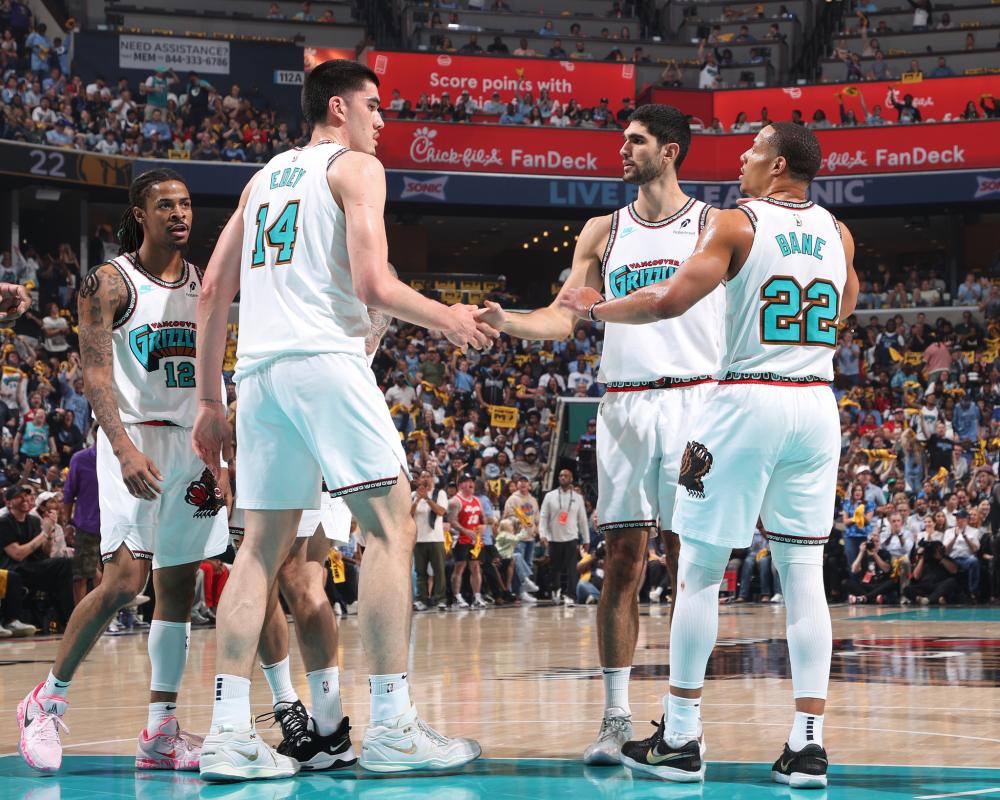 他不像某些 他不像某些